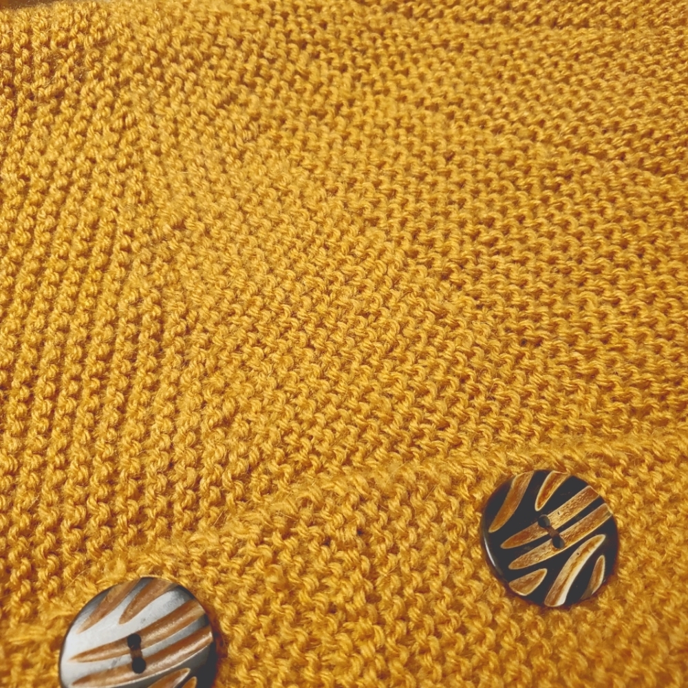 VTG Hand Knitted Acrylic Mary Maxim Pattern Gold Sweater - Picture 6 of 7